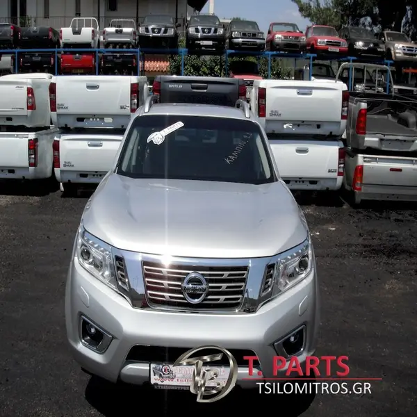 Καμπίνα Nissan Navara NP300 2014–2018 — Double cab · 4×4 · Ασημί