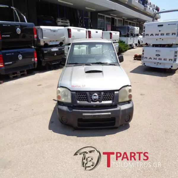 Καμπίνα Nissan Pick Up D22 2002–2007 — Single cab · 4×2 · Ασημί